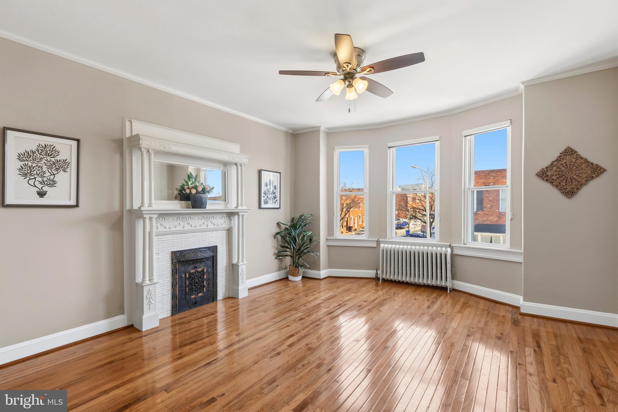 700 S ELLWOOD AVENUE