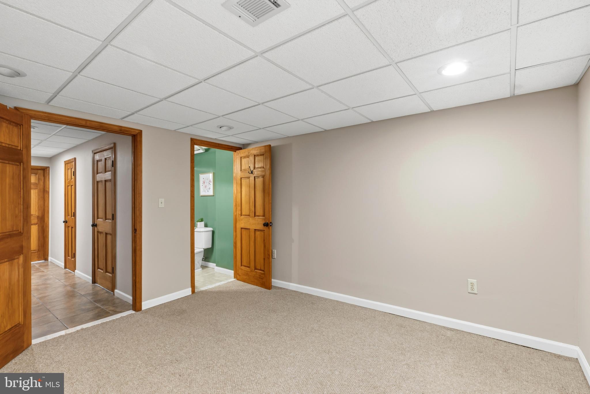 700 S ELLWOOD AVENUE