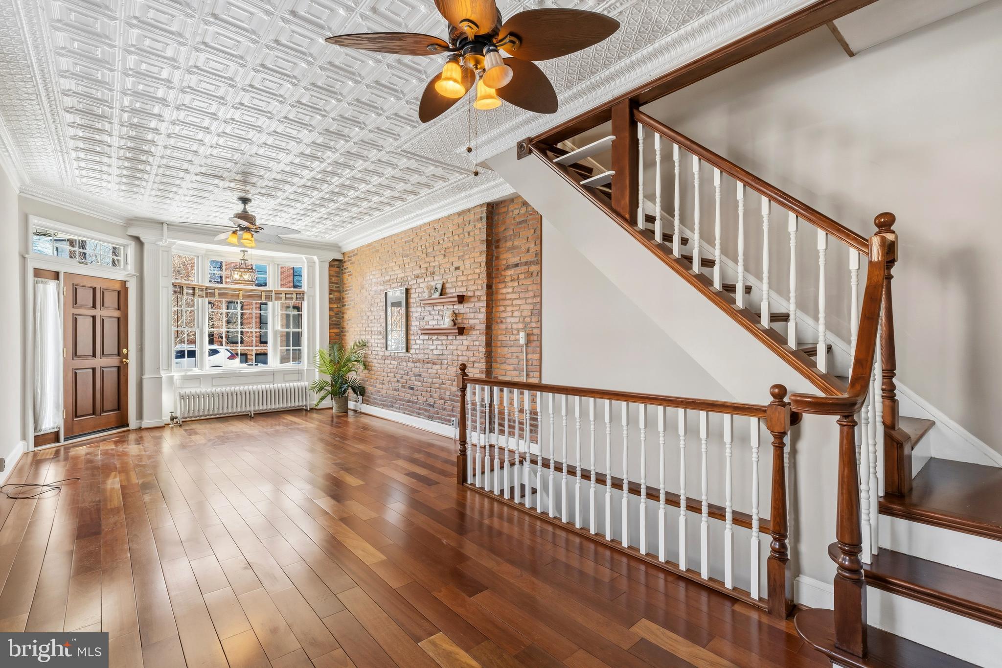 700 S ELLWOOD AVENUE