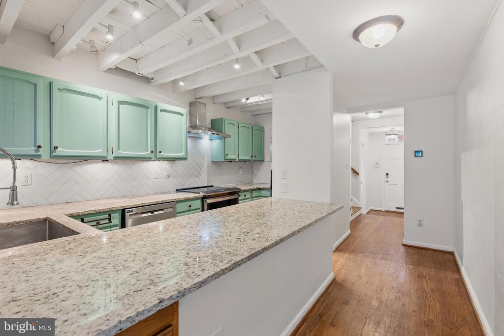 141 W MONTGOMERY STREET