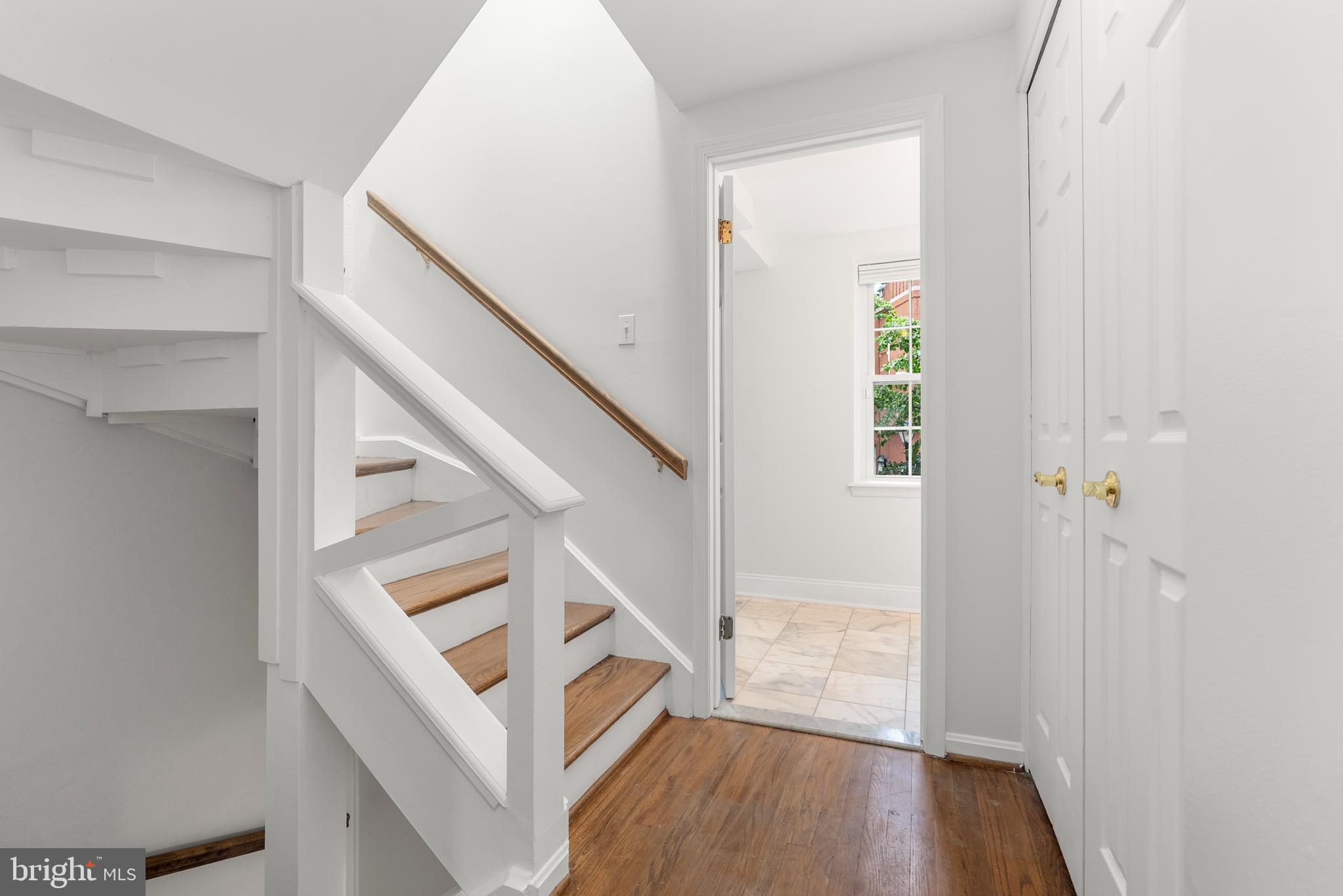 141 W MONTGOMERY STREET