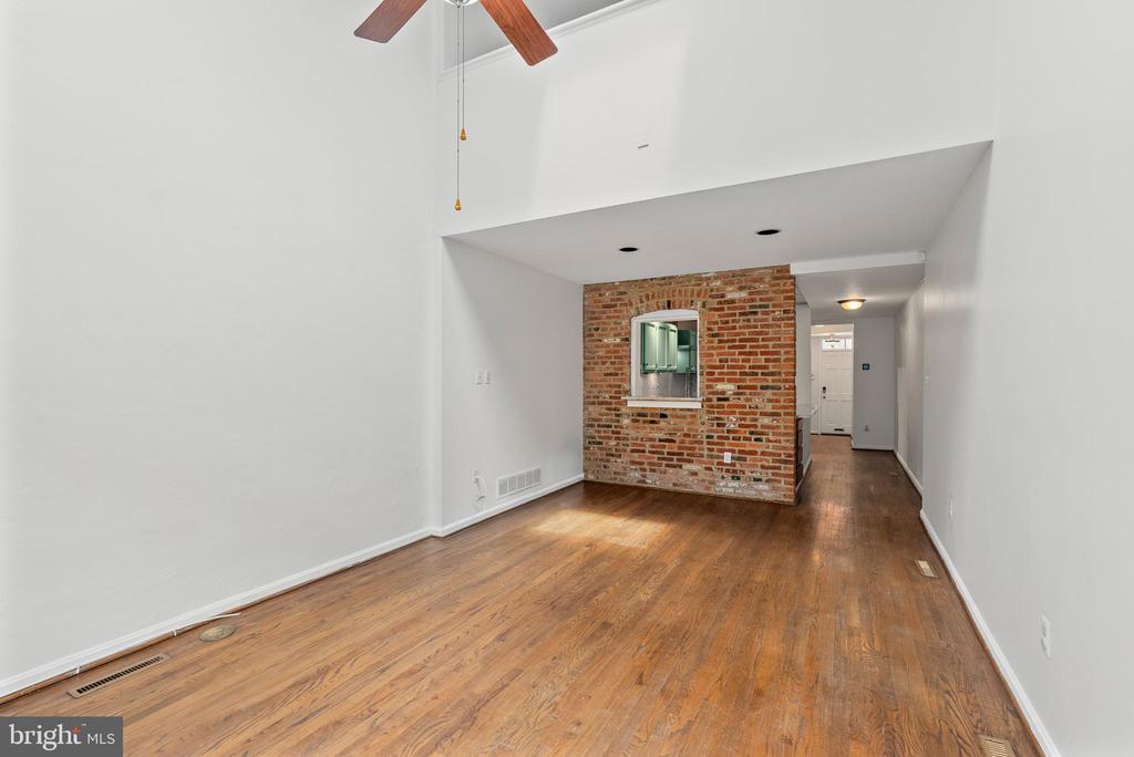 141 W MONTGOMERY STREET
