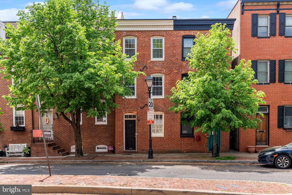 141 W MONTGOMERY STREET