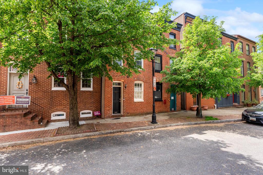 141 W MONTGOMERY STREET