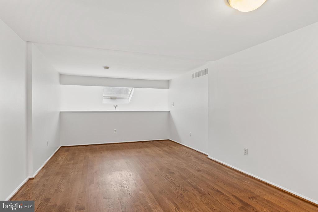 141 W MONTGOMERY STREET
