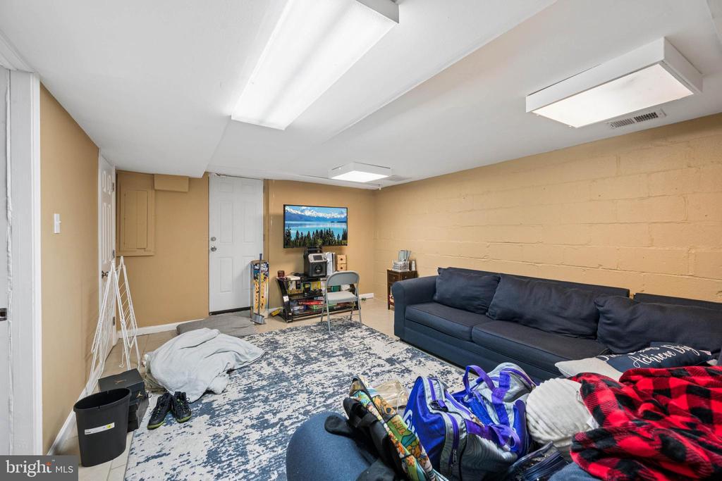 4640 MARBLE HALL ROAD
