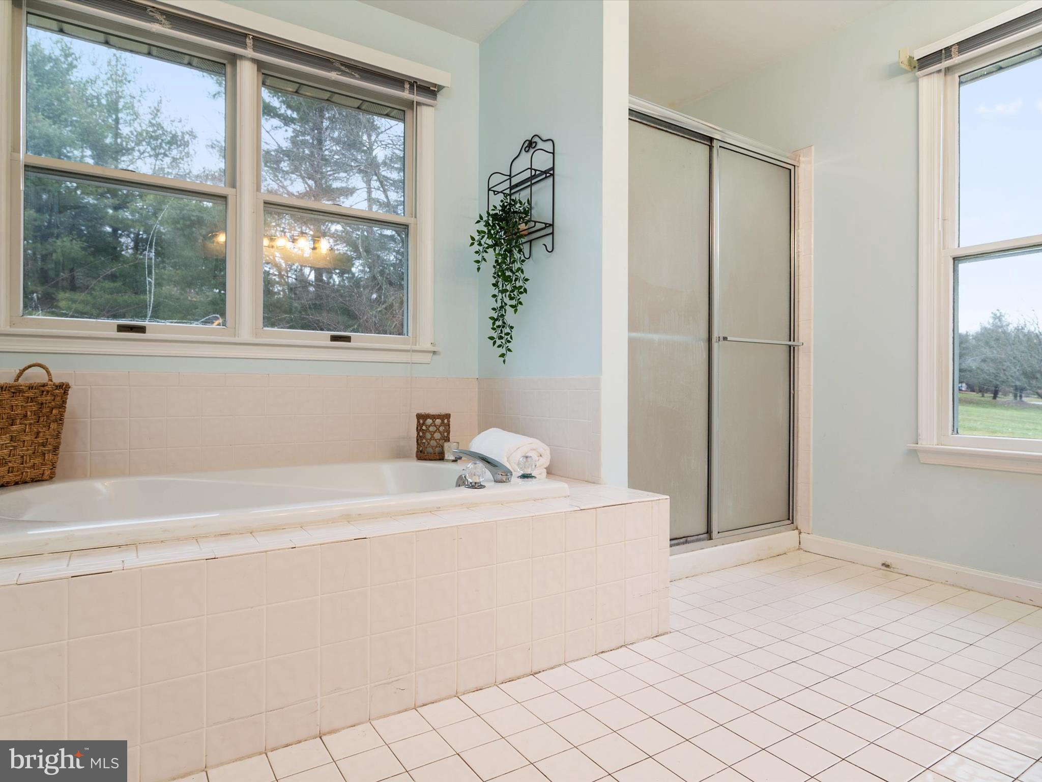 4 FOUNTAINHEAD COURT