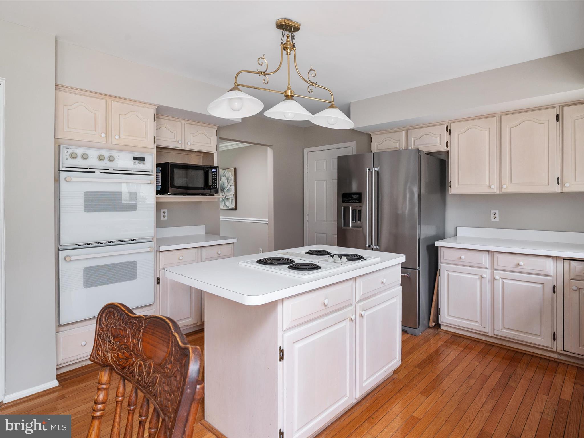 4 FOUNTAINHEAD COURT