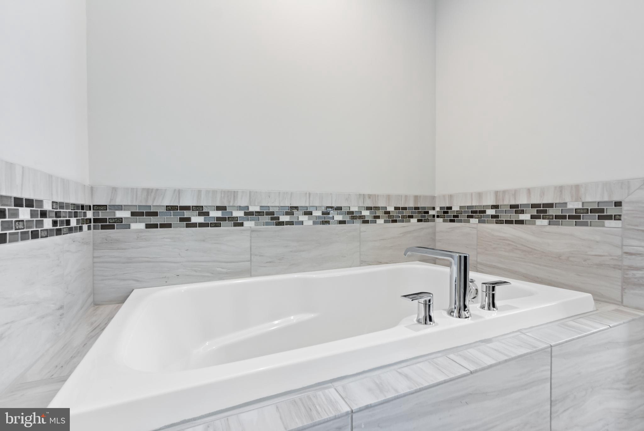 4317 KLOSTERMAN AVENUE