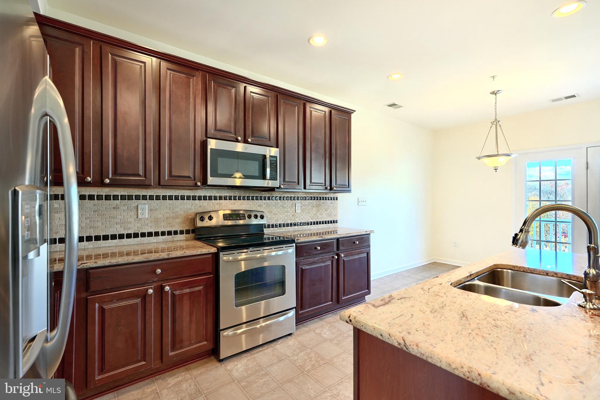 9344 ESPLANADE COURT B