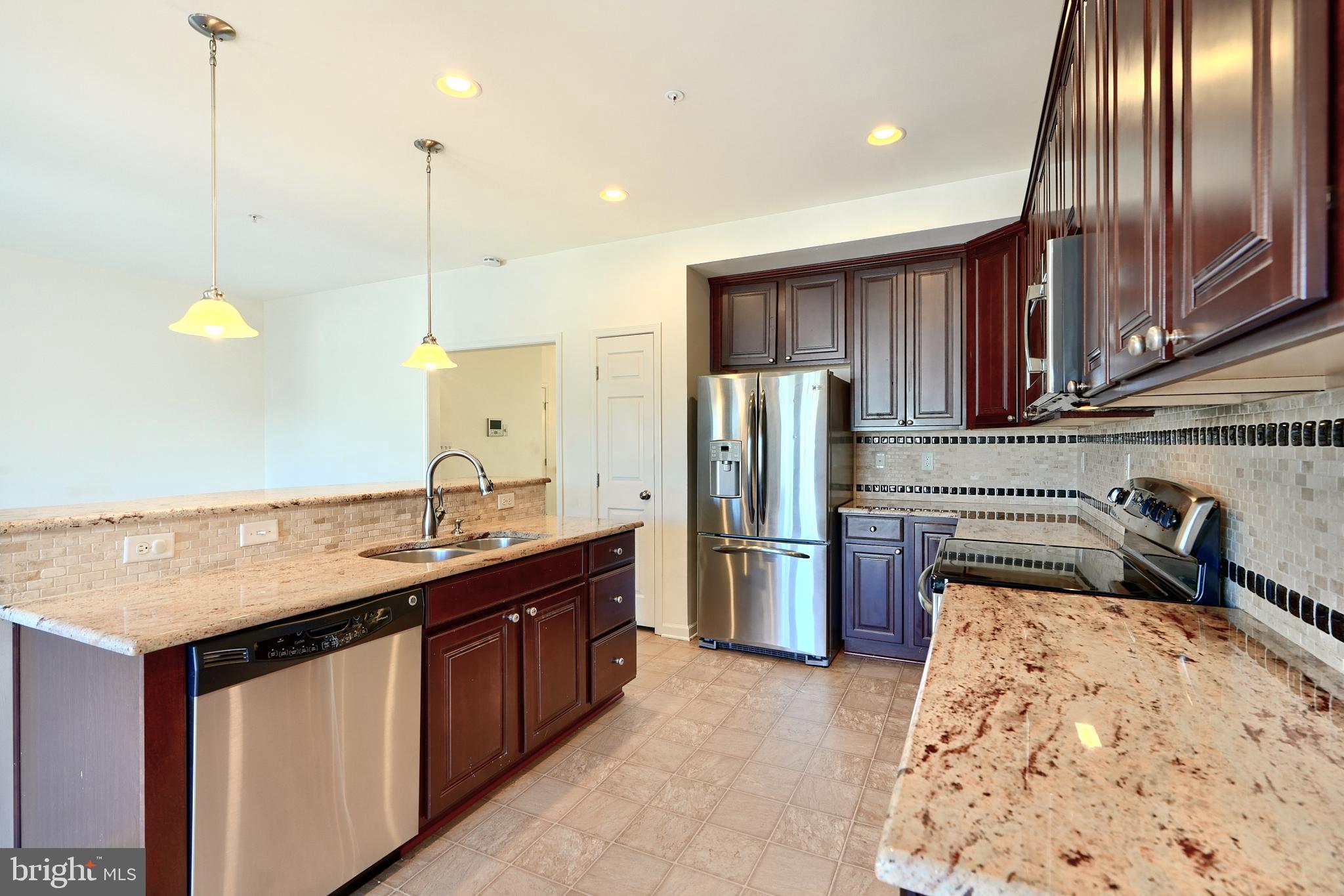 9344 ESPLANADE COURT B