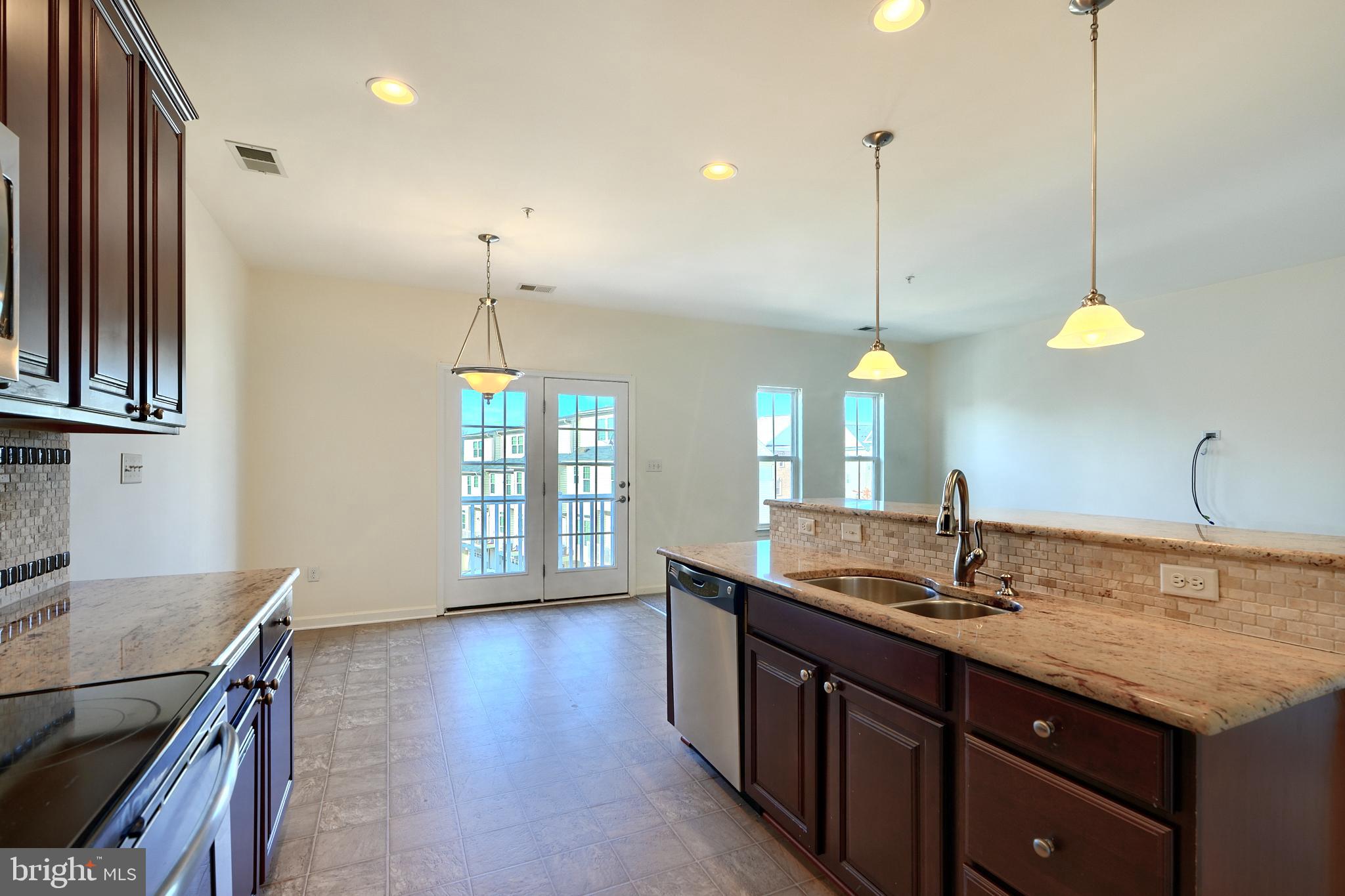 9344 ESPLANADE COURT B