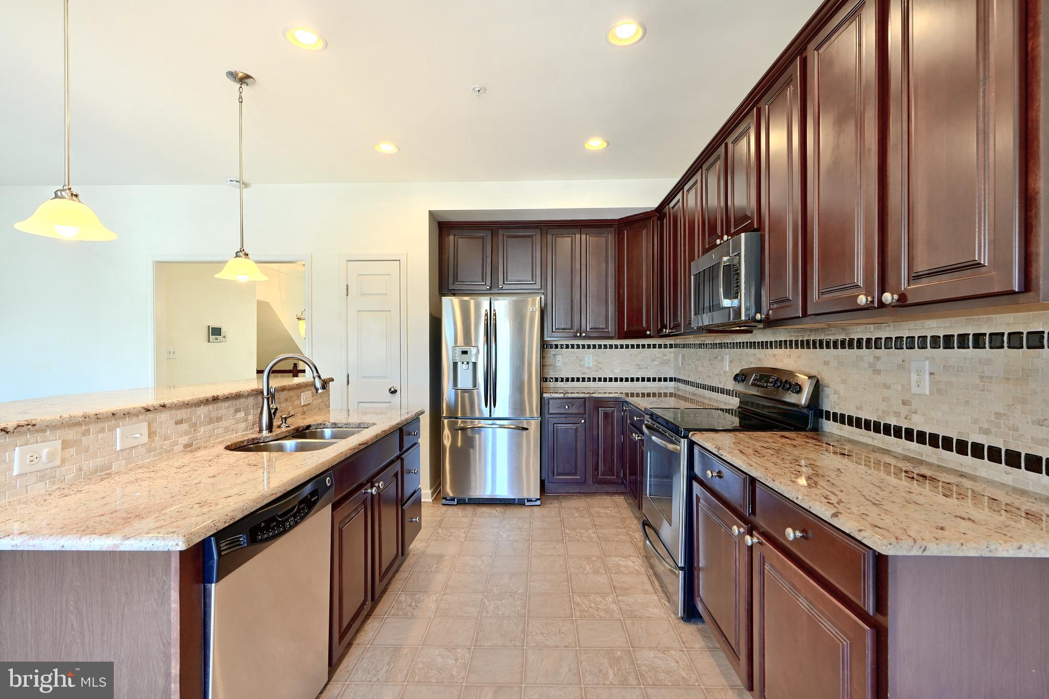 9344 ESPLANADE COURT B