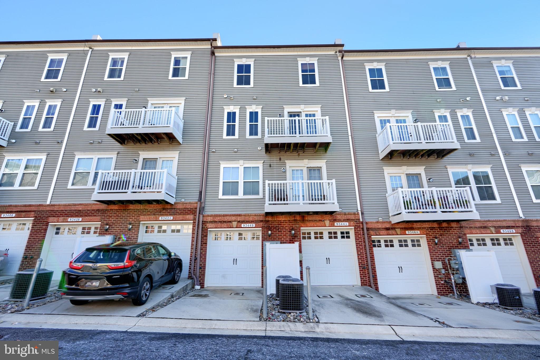 9344 ESPLANADE COURT B