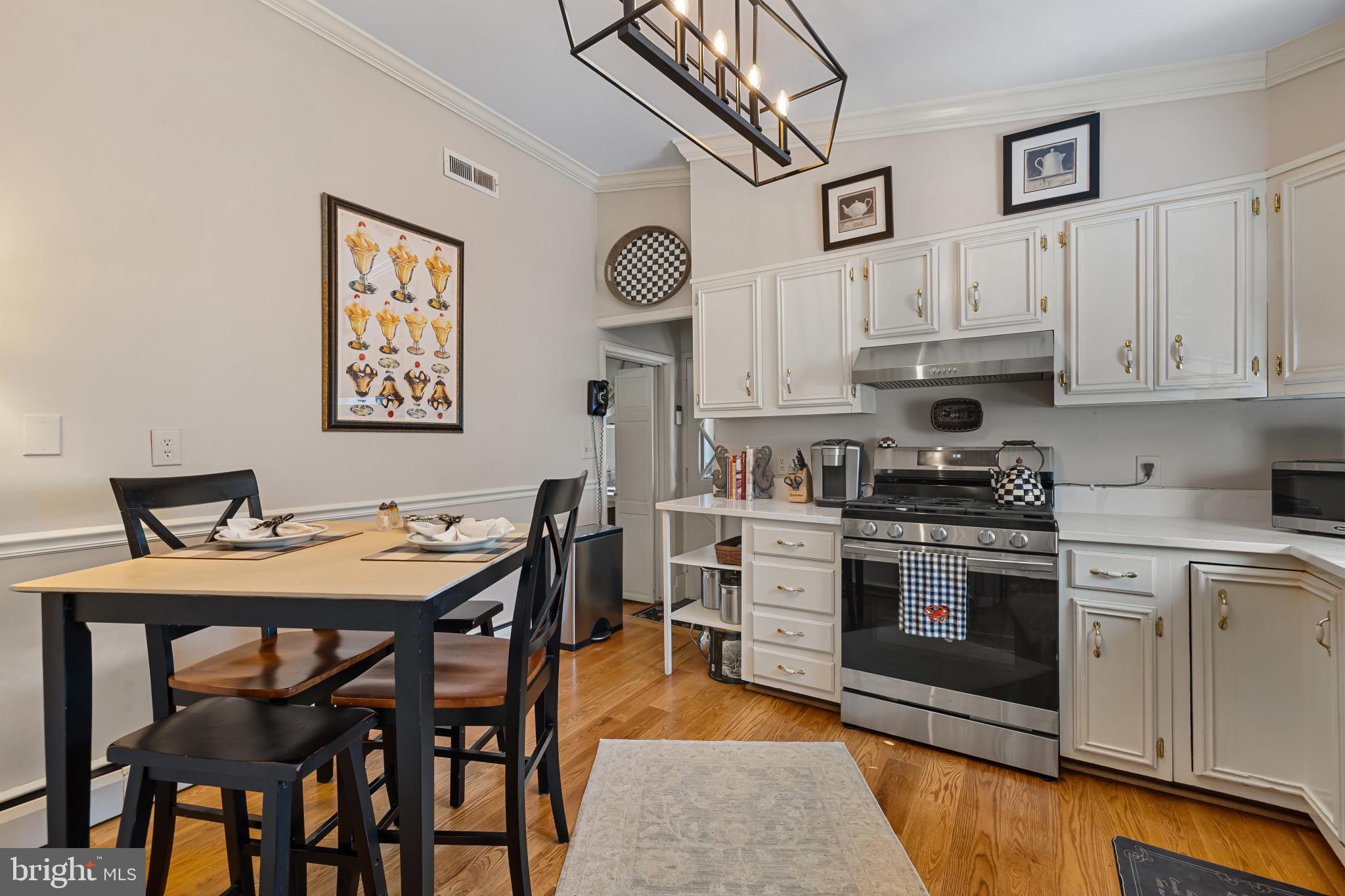 924 CROMWELL BRIDGE ROAD