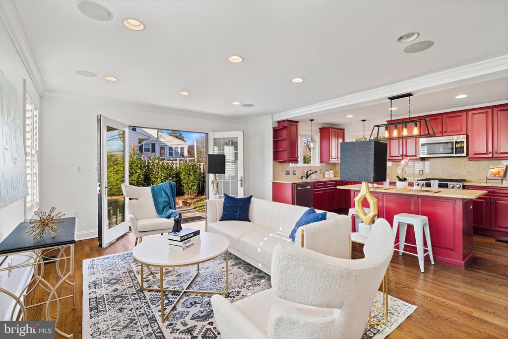 310 WORTHINGTON ROAD