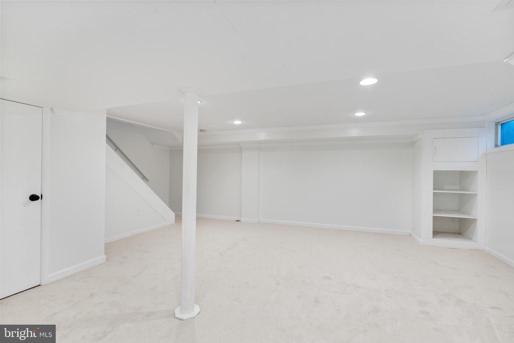 310 WORTHINGTON ROAD