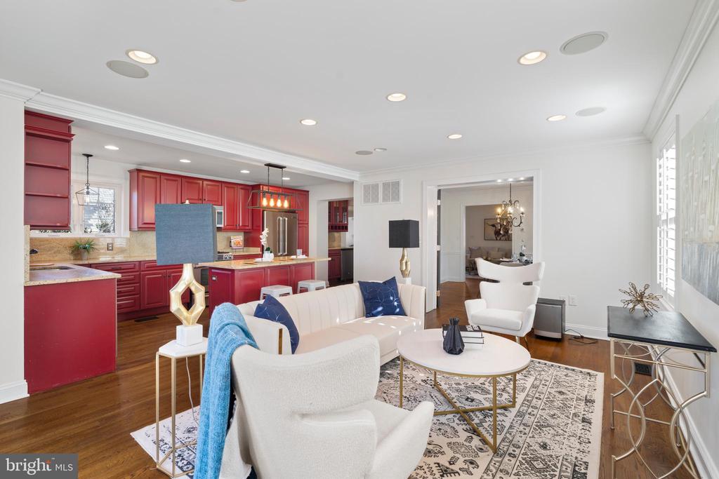 310 WORTHINGTON ROAD