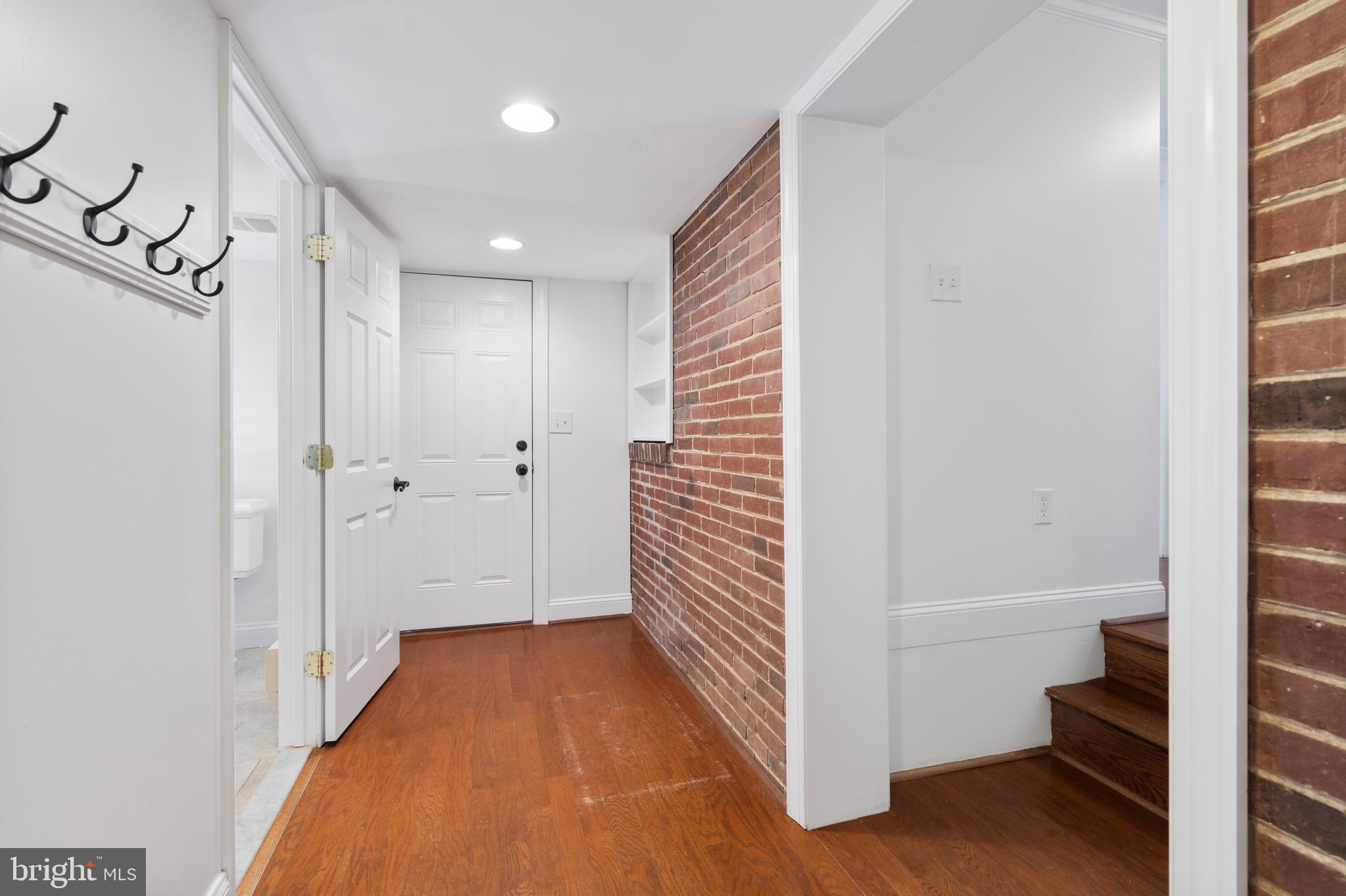 310 WORTHINGTON ROAD