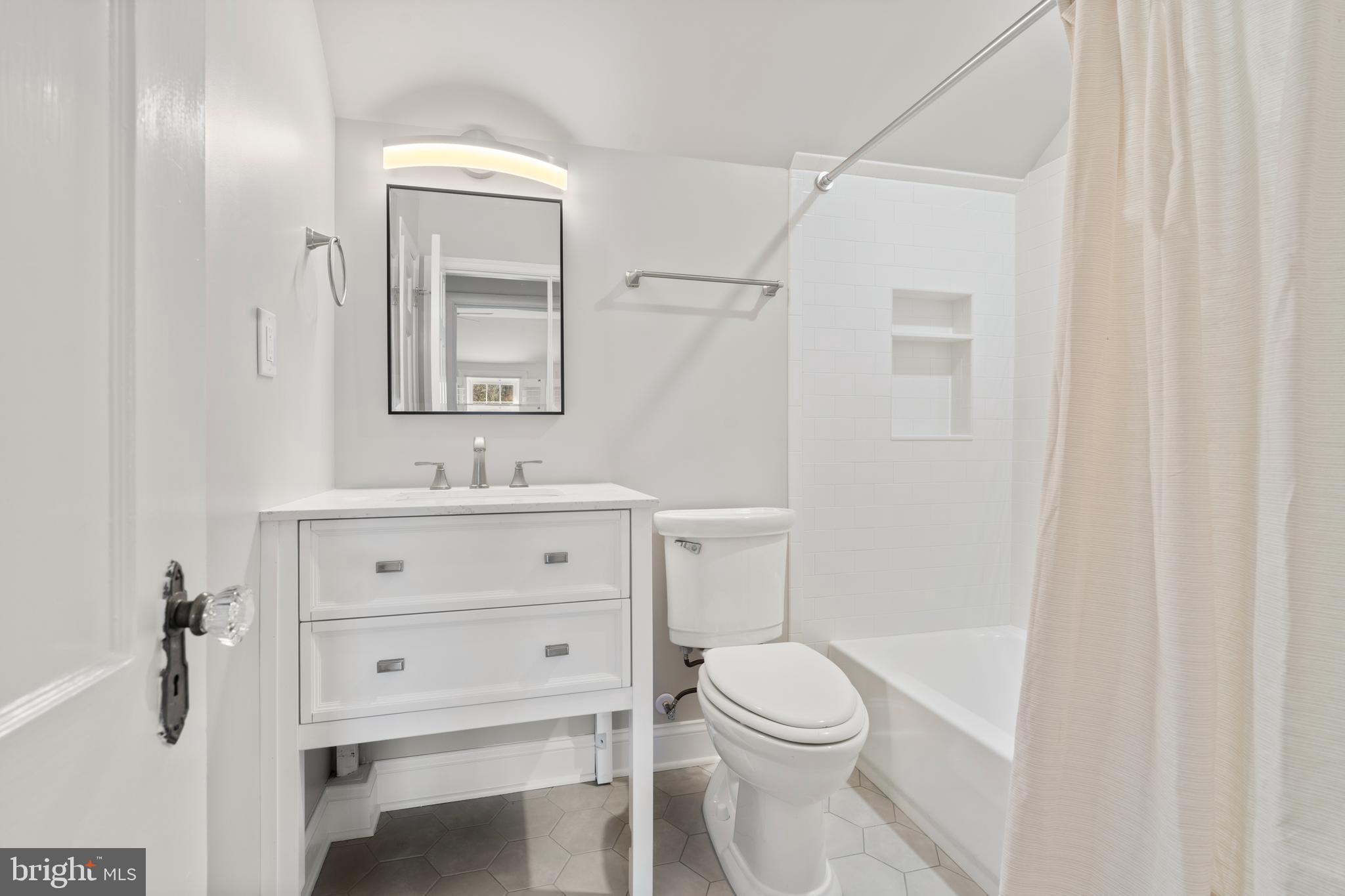 310 WORTHINGTON ROAD