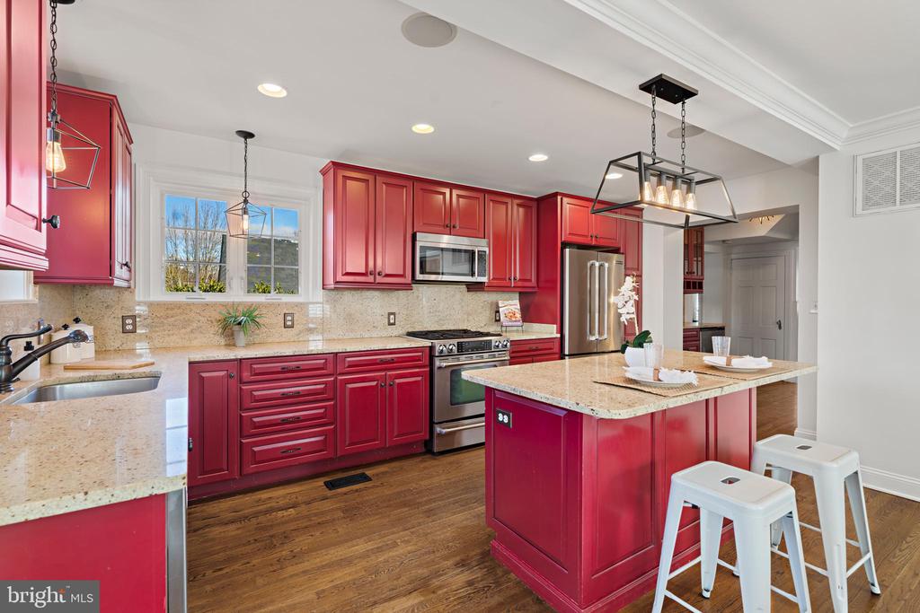 310 WORTHINGTON ROAD