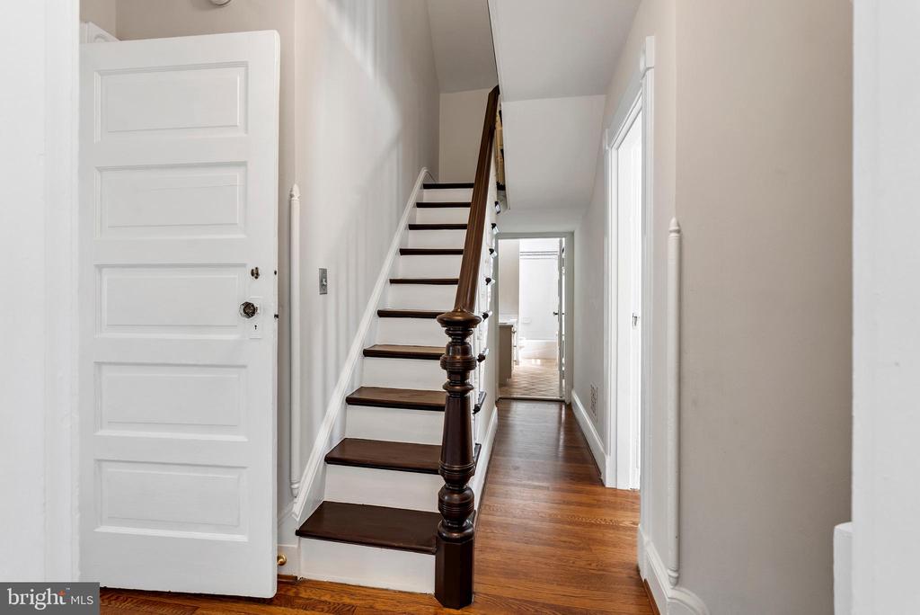 1600 W JOPPA ROAD