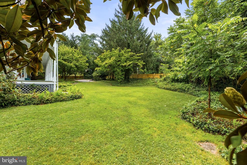 1600 W JOPPA ROAD