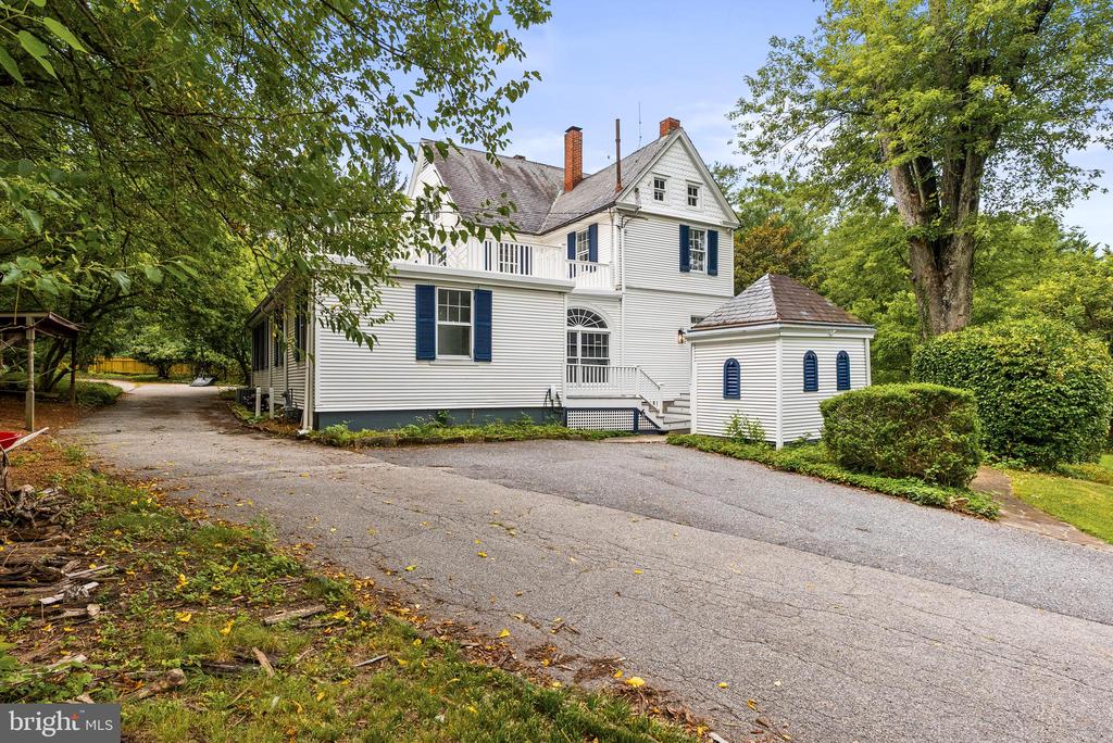 1600 W JOPPA ROAD