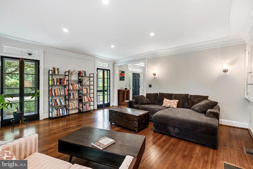 1600 W JOPPA ROAD