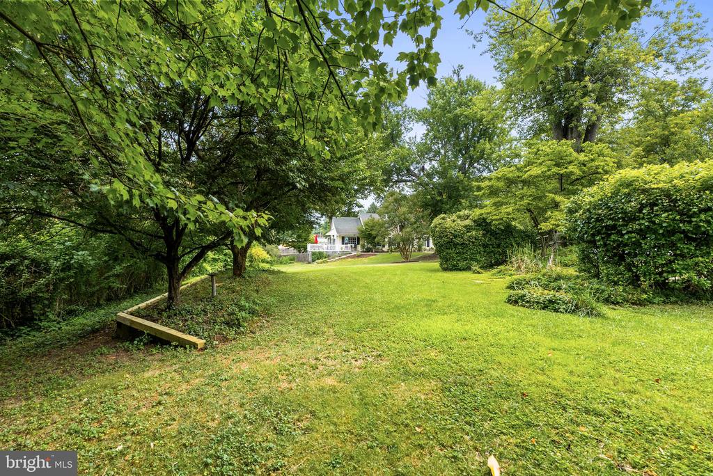 1600 W JOPPA ROAD