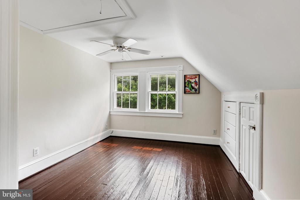 1600 W JOPPA ROAD