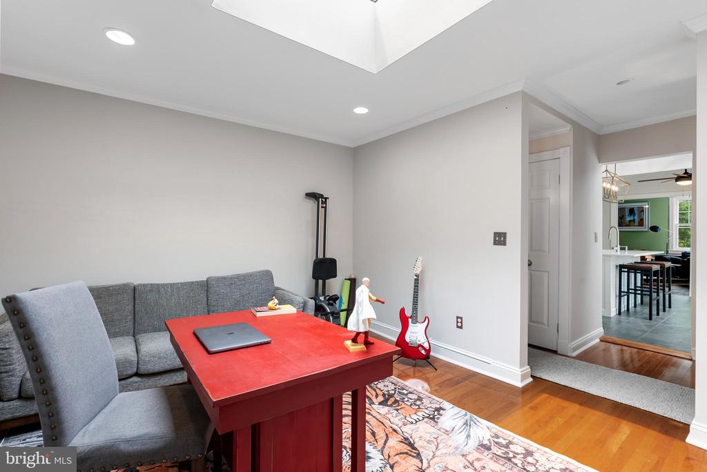 1600 W JOPPA ROAD