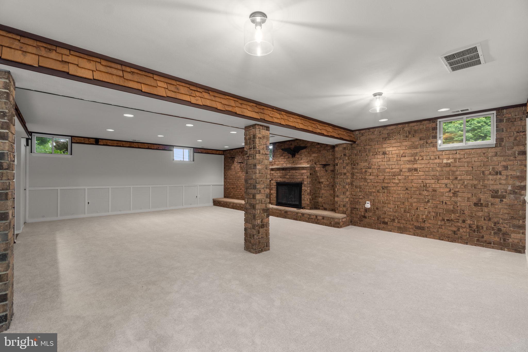 12605 HOWARD LODGE DRIVE