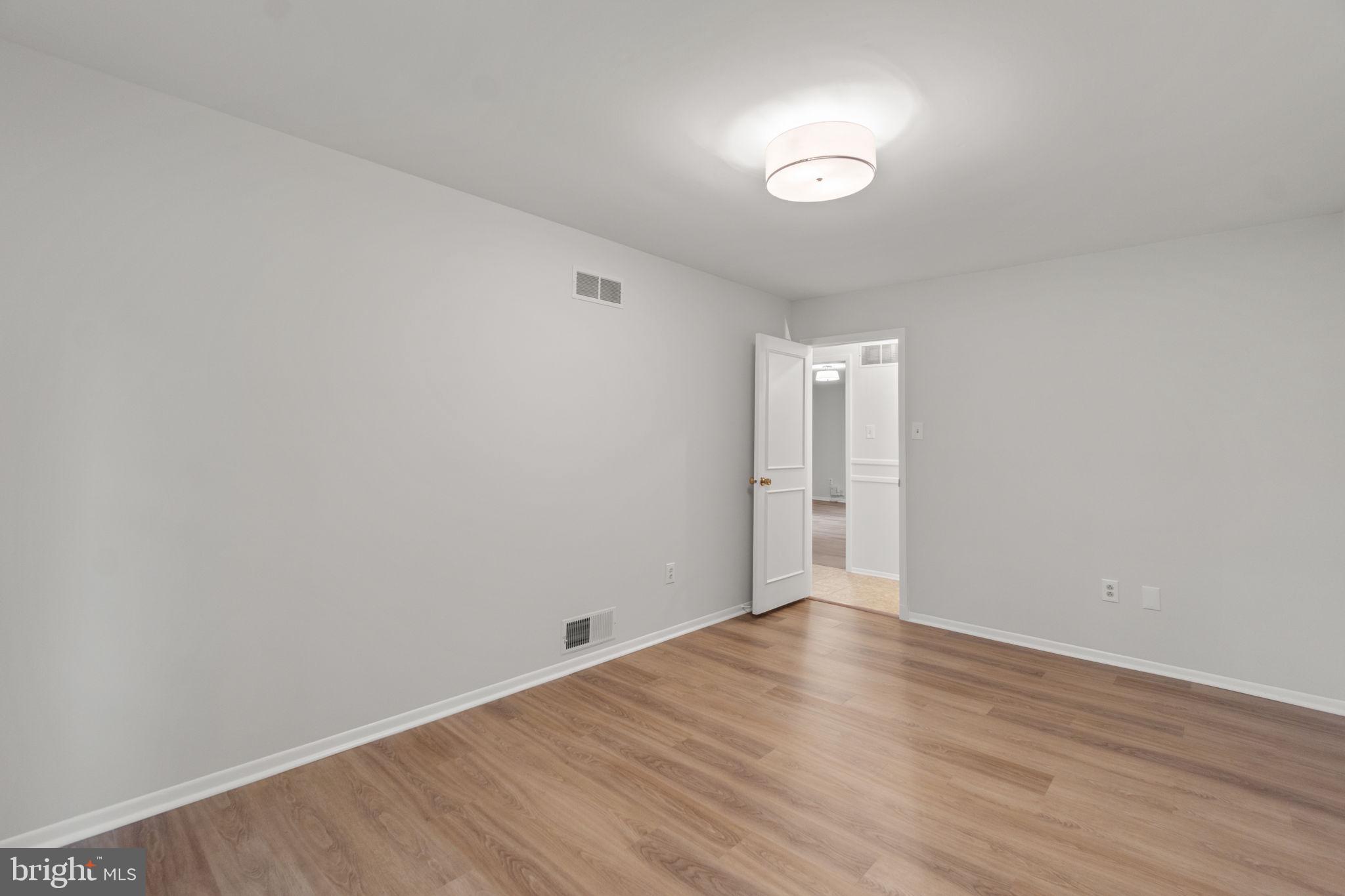 12605 HOWARD LODGE DRIVE