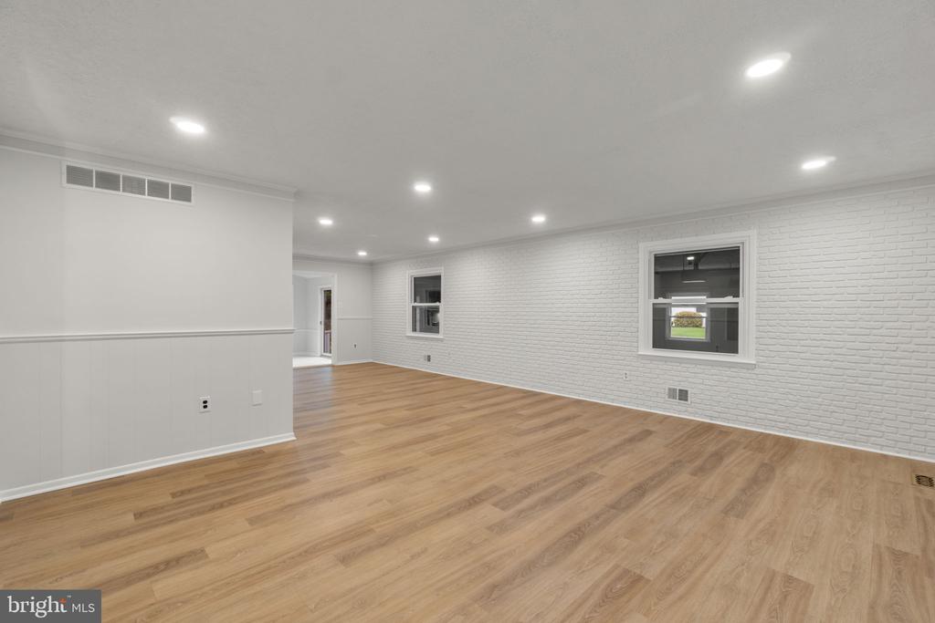 12605 HOWARD LODGE DRIVE