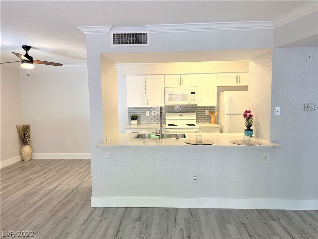 8101 West Flamingo Road 1150