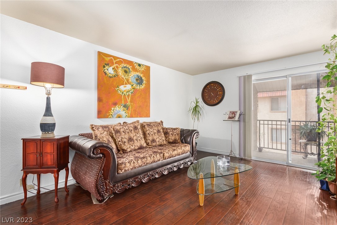 5260 River Glen Drive 262