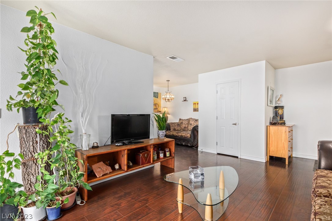 5260 River Glen Drive 262