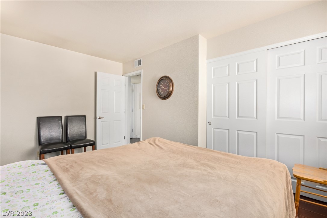 5260 River Glen Drive 262