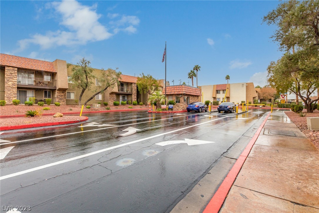 5260 River Glen Drive 262
