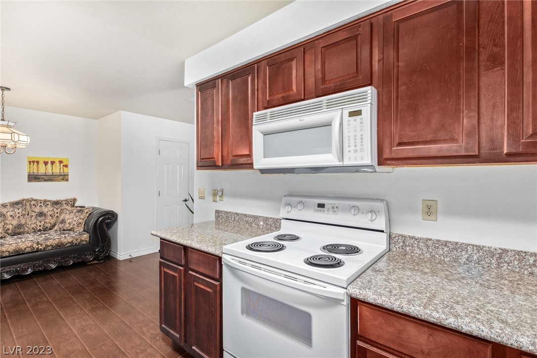 5260 River Glen Drive 262