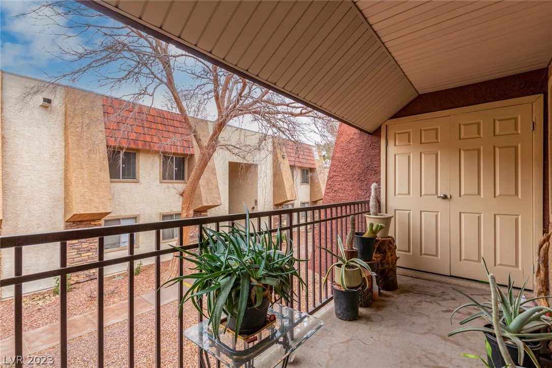 5260 River Glen Drive 262