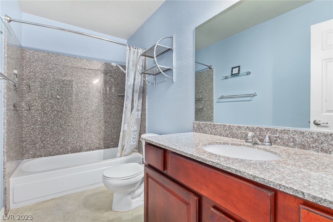 5260 River Glen Drive 262