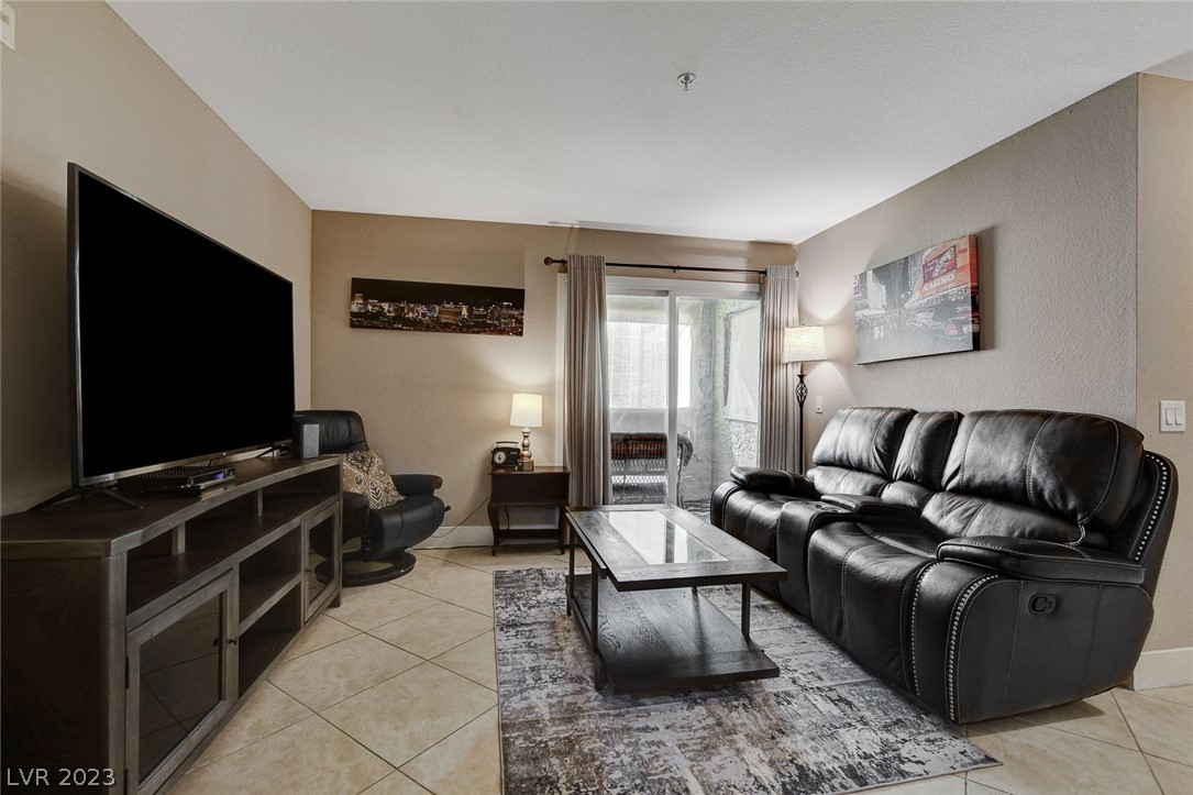 4200 South Valley View Boulevard 1068