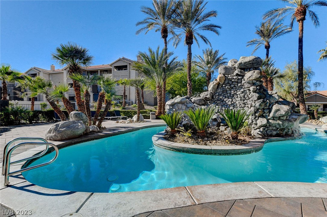 4200 South Valley View Boulevard 1068