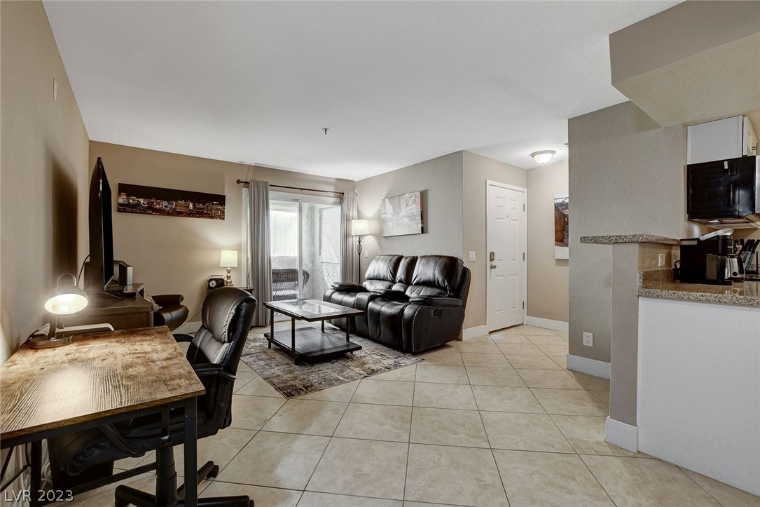 4200 South Valley View Boulevard 1068