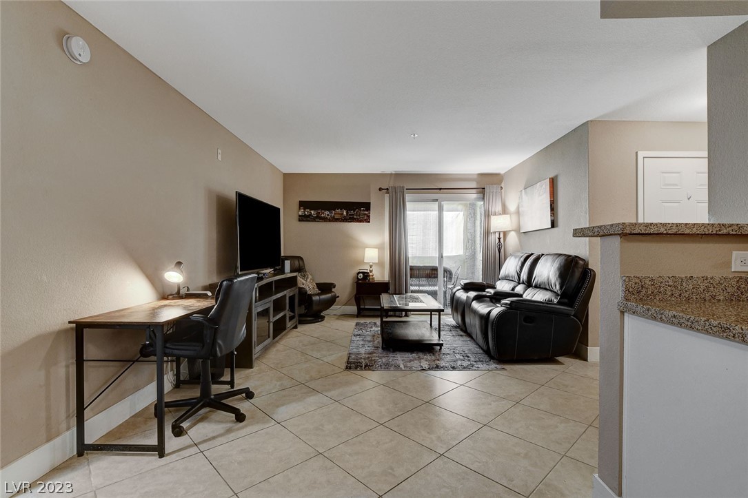 4200 South Valley View Boulevard 1068