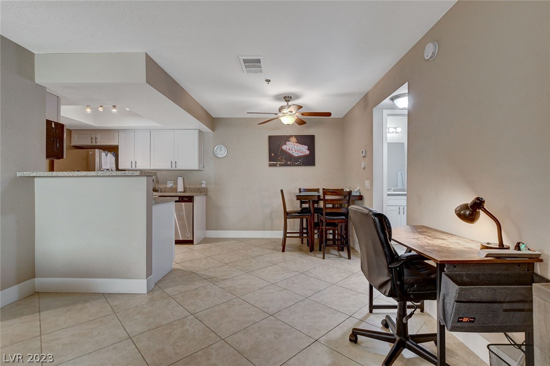 4200 South Valley View Boulevard 1068