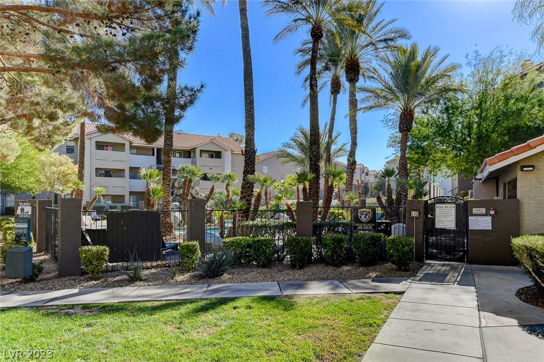 4200 South Valley View Boulevard 1068