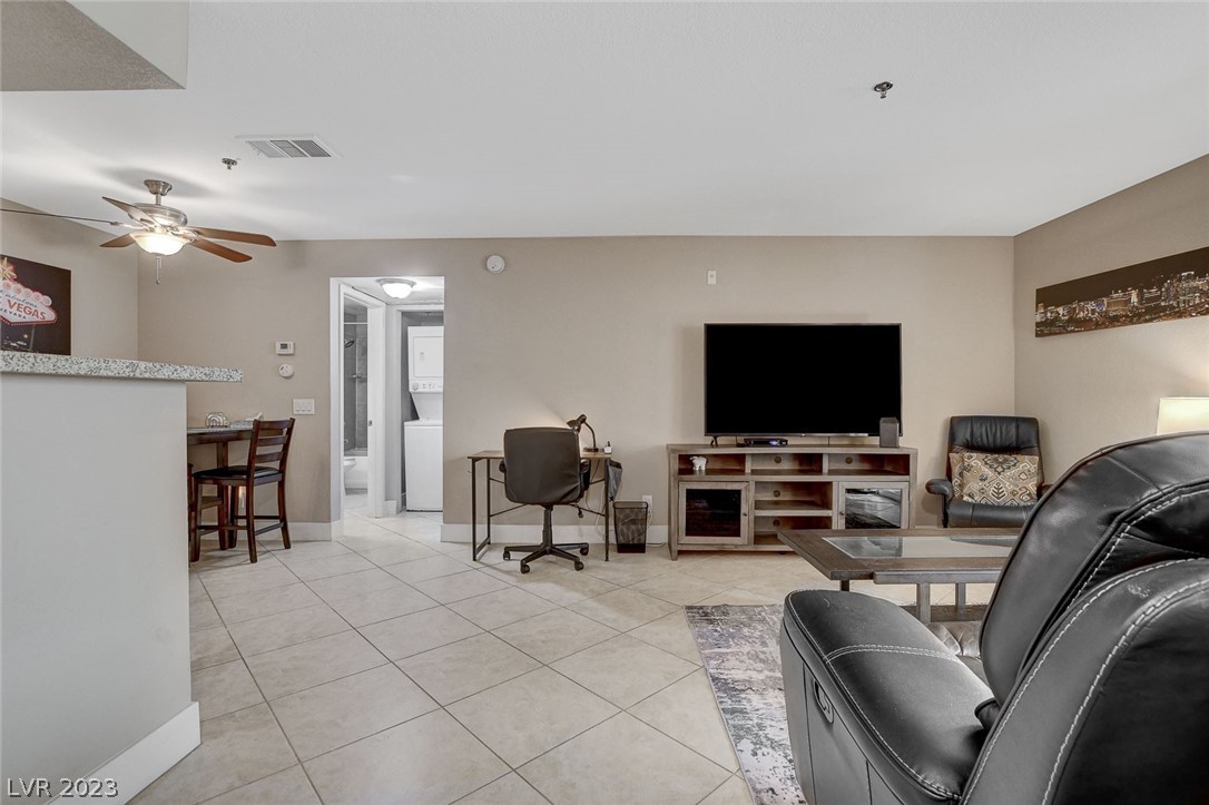 4200 South Valley View Boulevard 1068